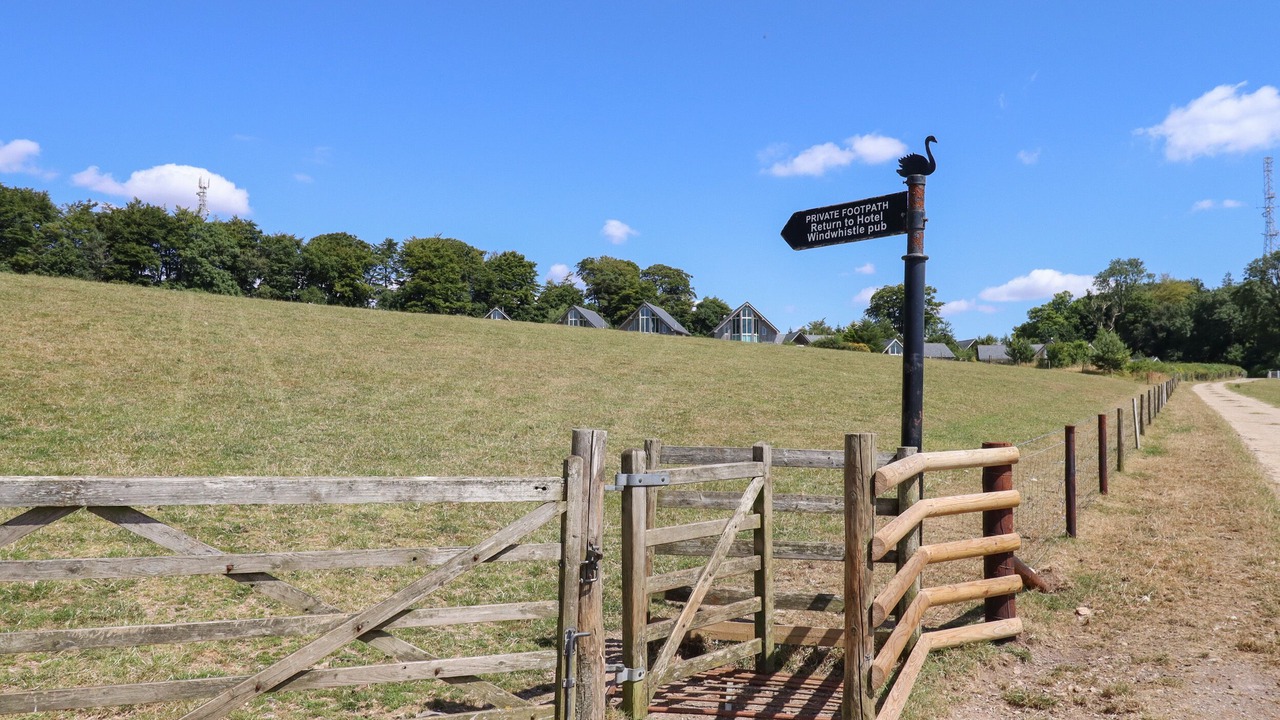 Photo of Outdoor in Eleighwater