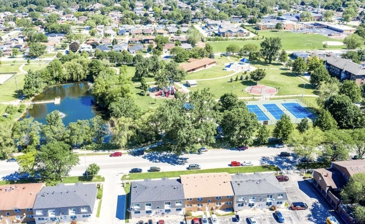 Photo of Outdoor in Chicago Ridge