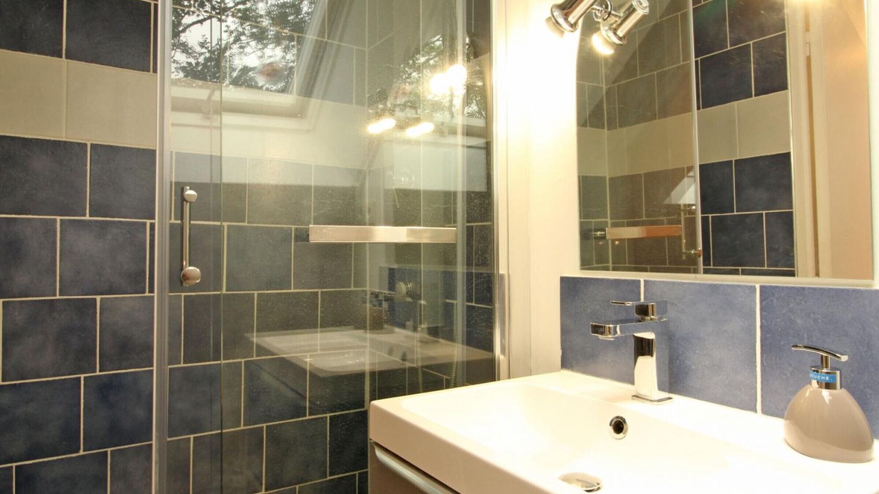 Photo of Bathroom in Radon
