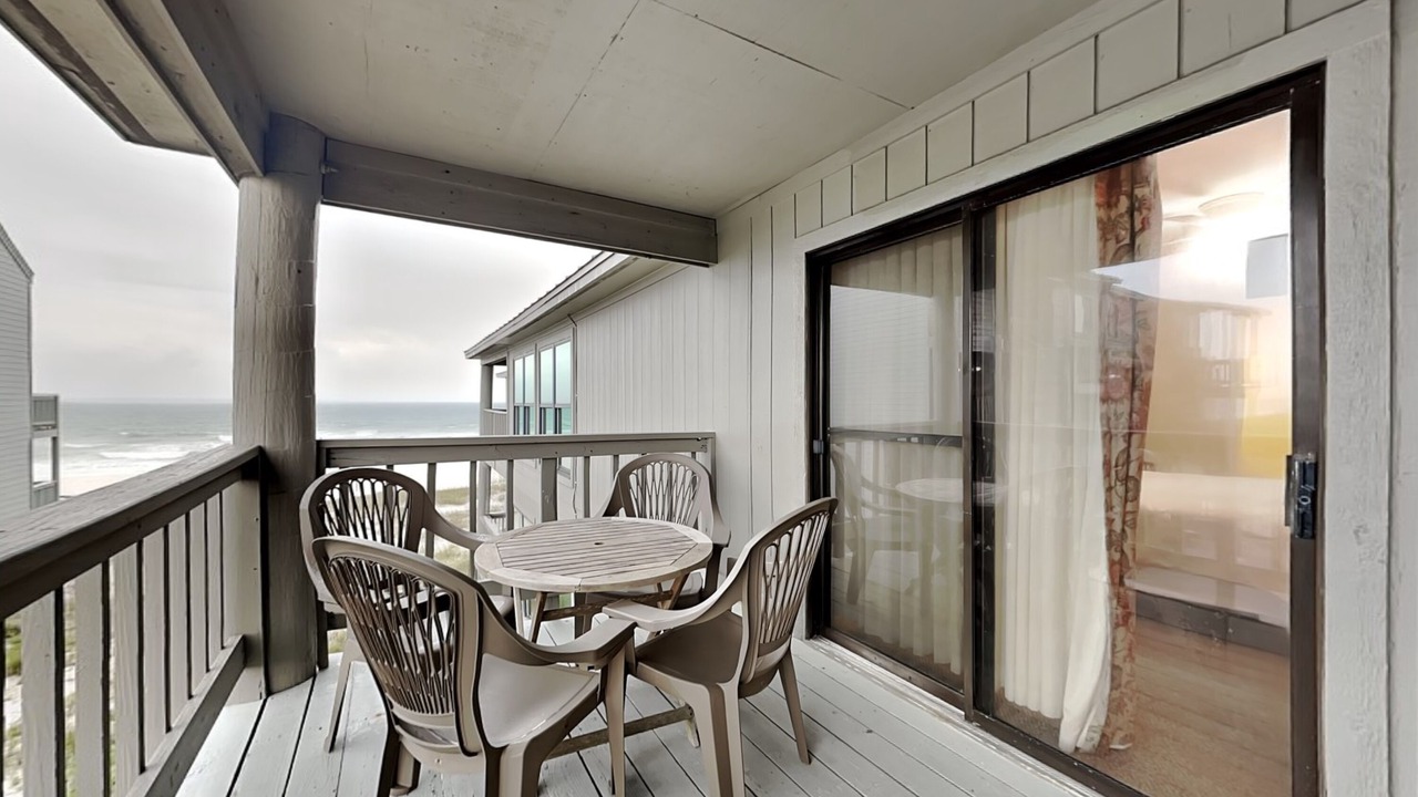 Photo of Patio Balcony in Ono Island