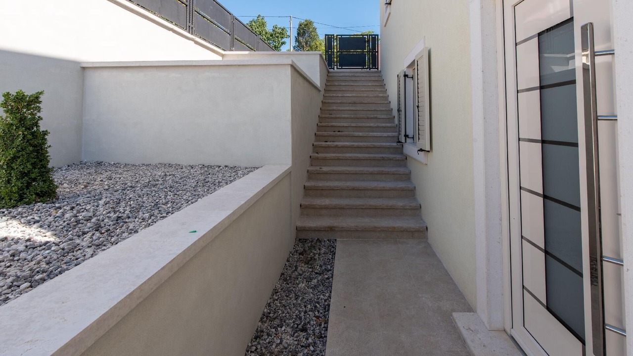 Photo of Outdoor in Vinez