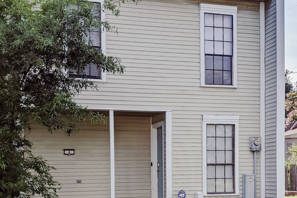 Photo of Outdoor in Highland Historic District