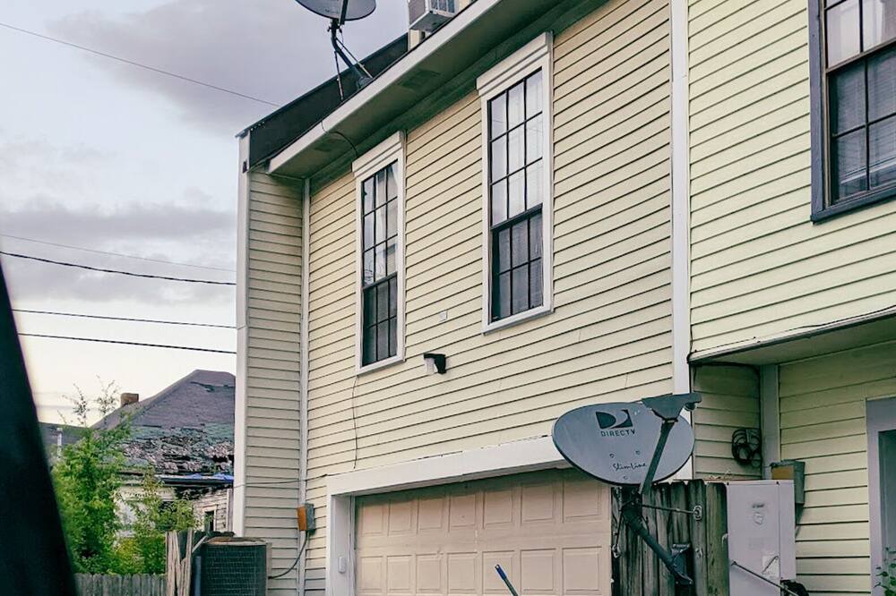 Photo of Outdoor in Highland Historic District