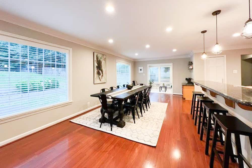 Photo of Others in Tysons