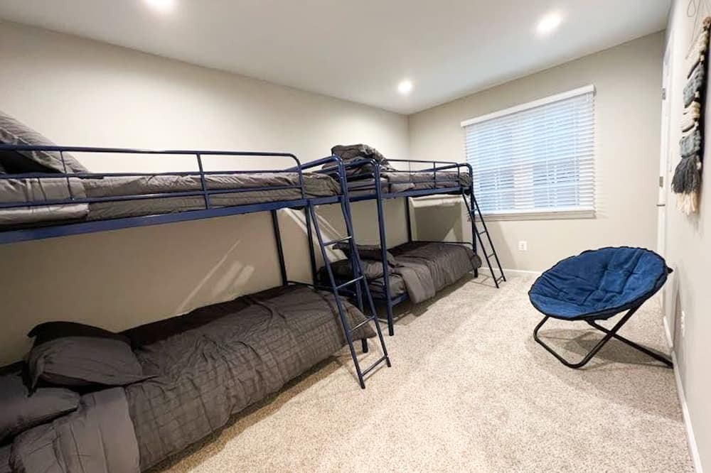 Photo of Others in Tysons