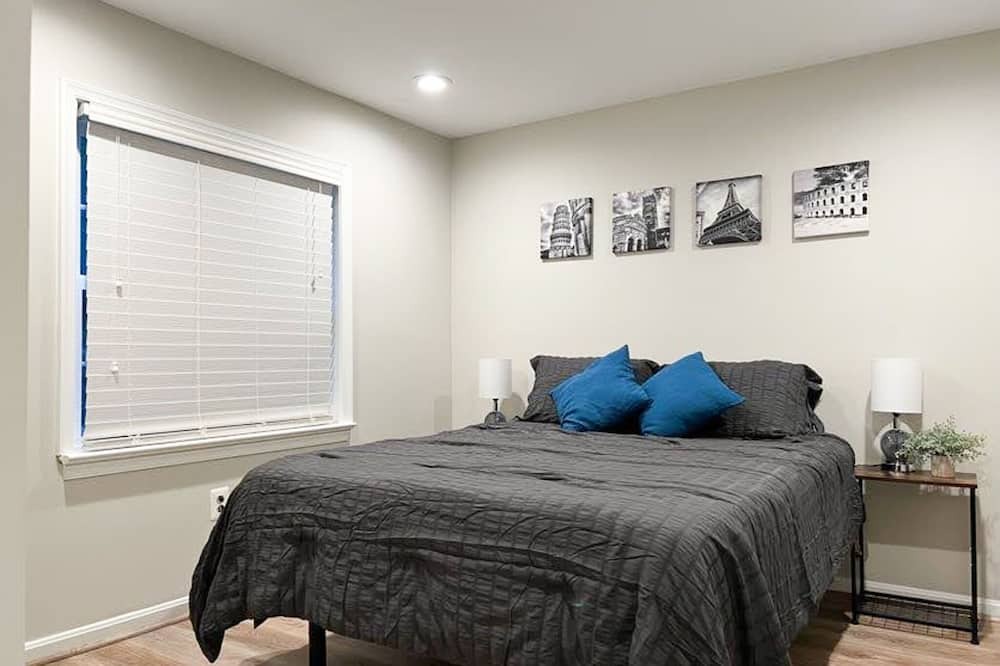 Photo of Others in Tysons