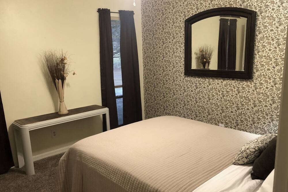Photo of Bedroom in Thonotosassa