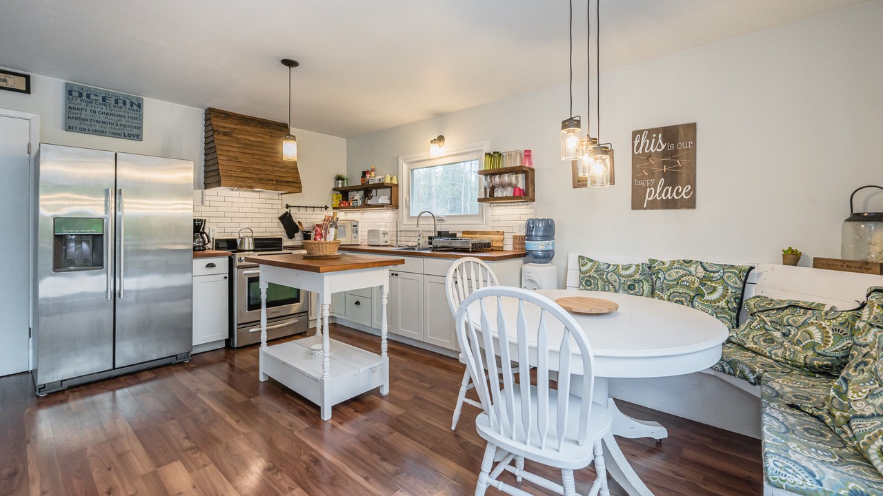 Photo of Kitchen in South Bruce Peninsula