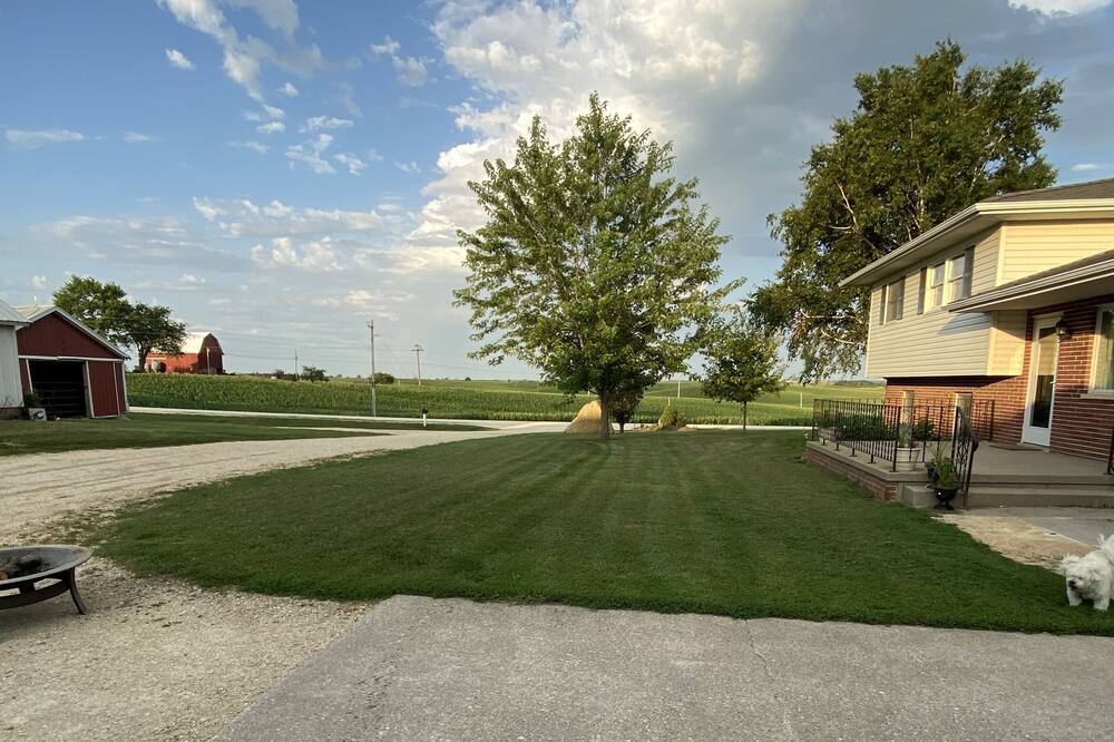 Photo of Others in Dyersville