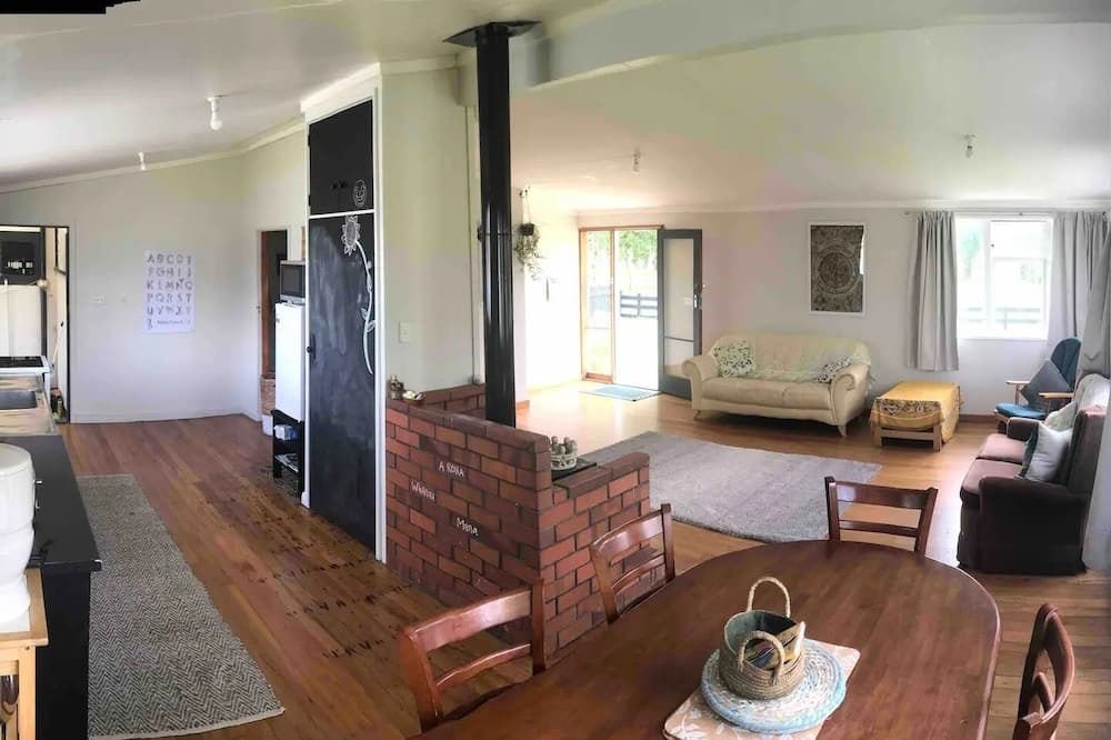 Photo of Others in Ohingaiti