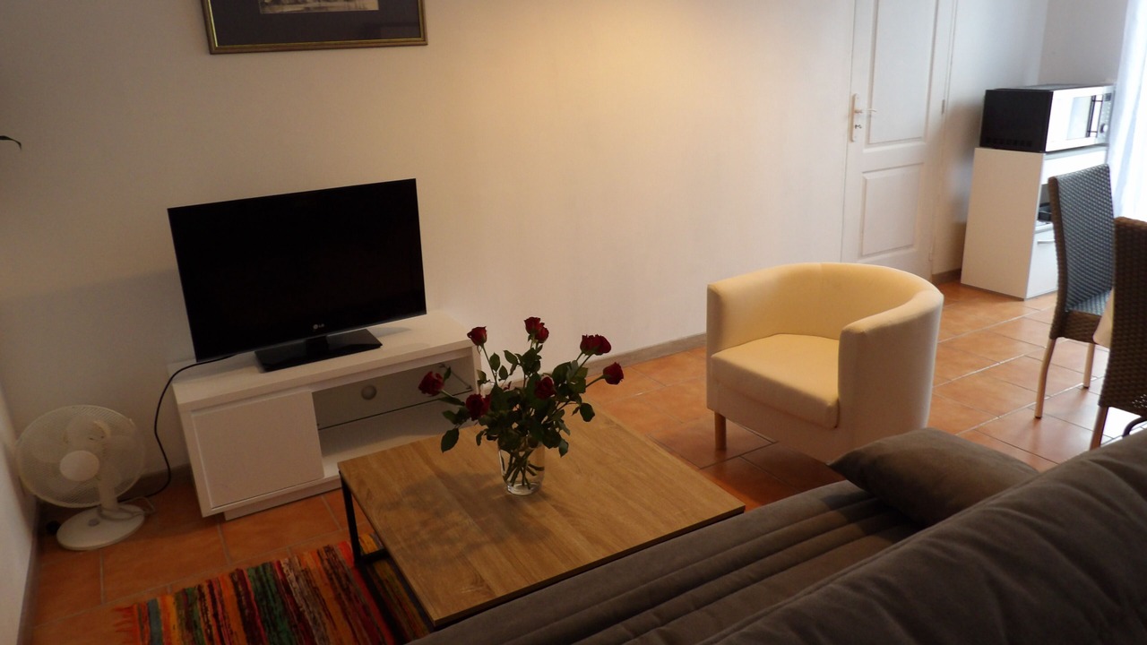 Photo of Livingroom in Saint-Clement-des-Levees