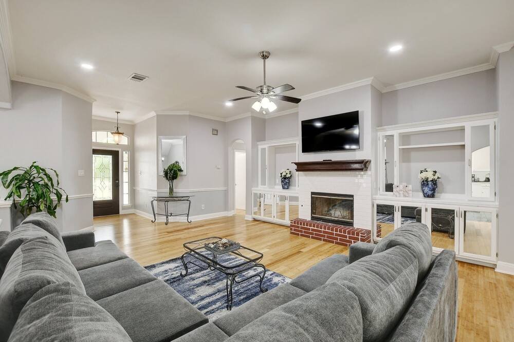 Photo of Livingroom in Kyle