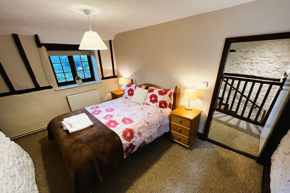 Photo of Bedroom in Mottistone