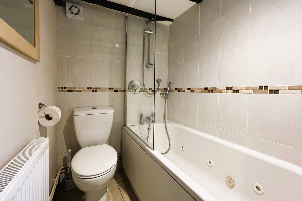 Photo of Bathroom in Mottistone