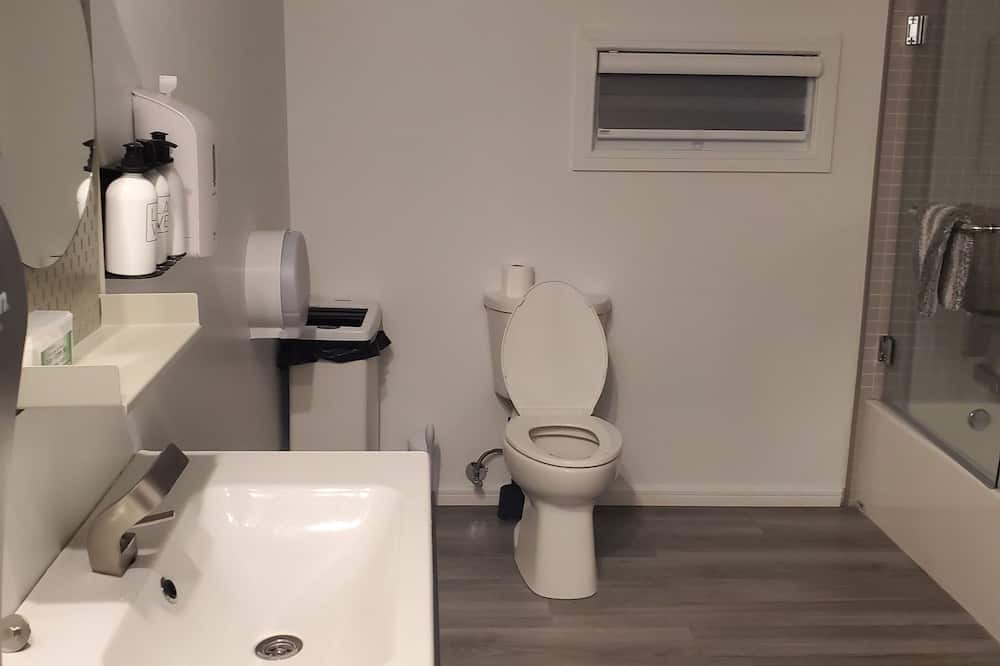 Photo of Bathroom in Amityville