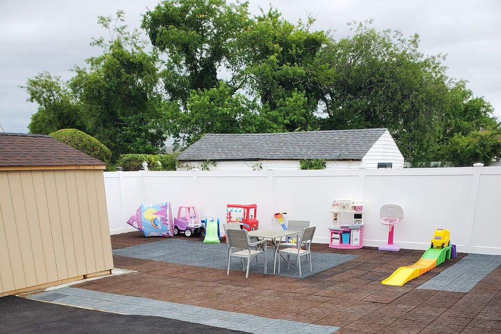 Photo of Others in Amityville