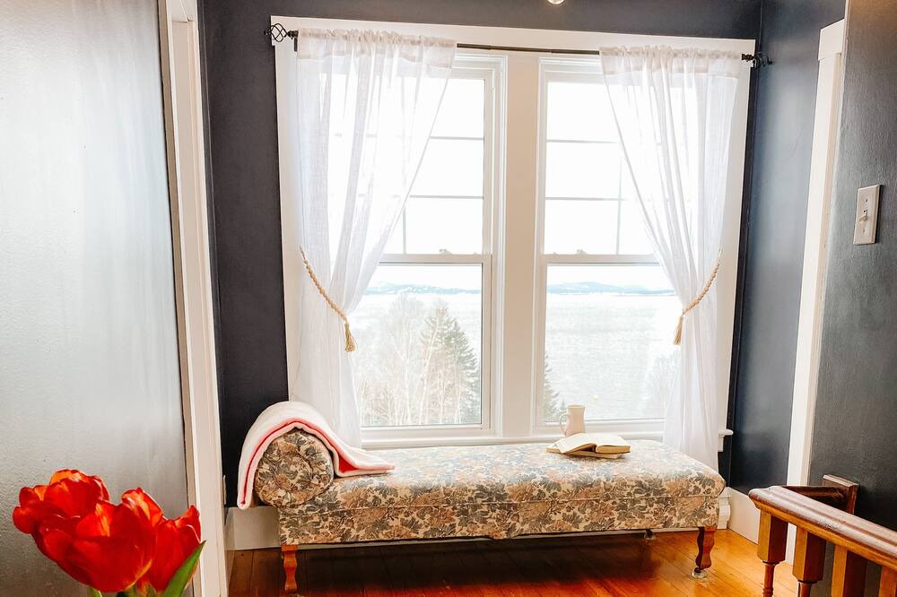 Photo of Bedroom in Canal