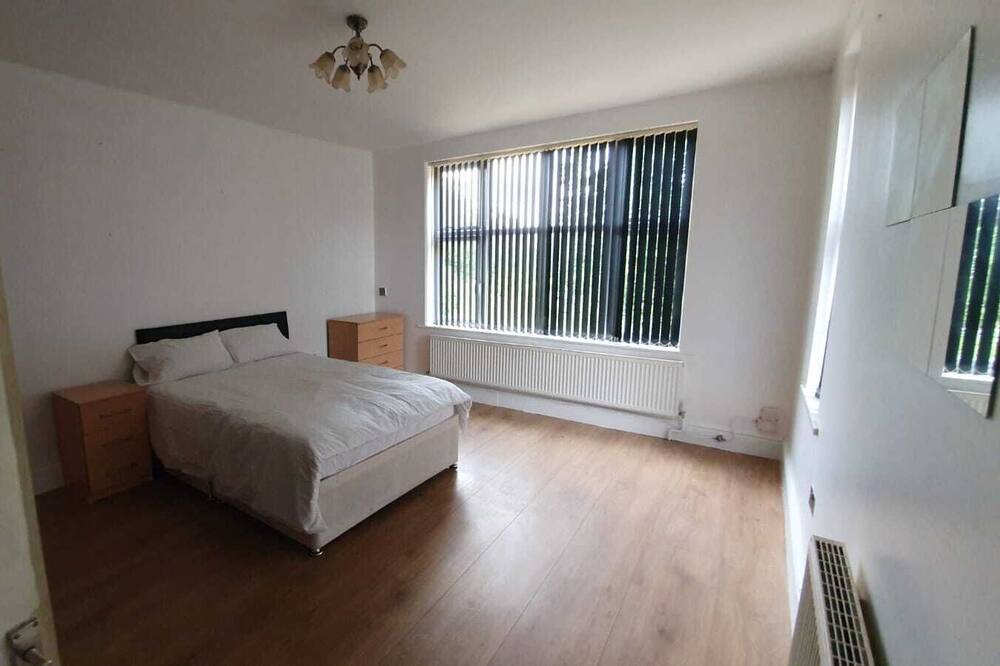Photo of Bedroom in Halesowen