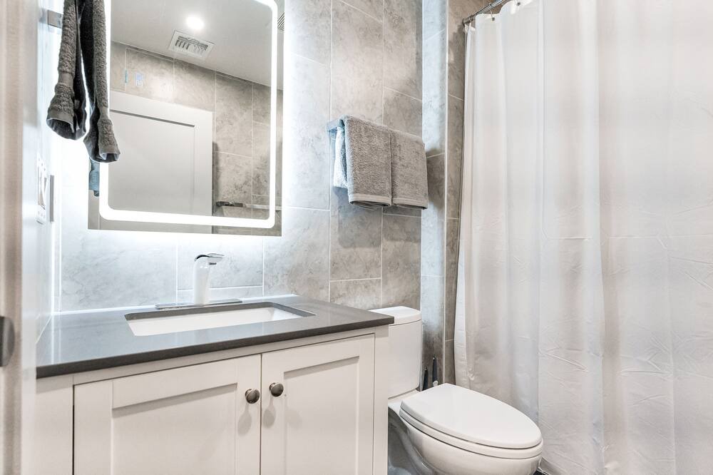 Photo of Bathroom in Shearer Hills - Ridgeview
