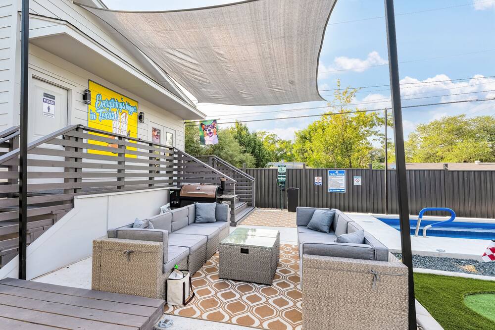 Photo of Outdoor in Shearer Hills - Ridgeview
