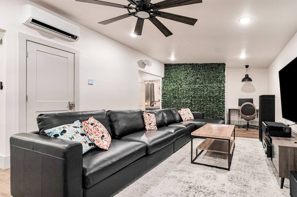 Photo of Livingroom in Shearer Hills - Ridgeview
