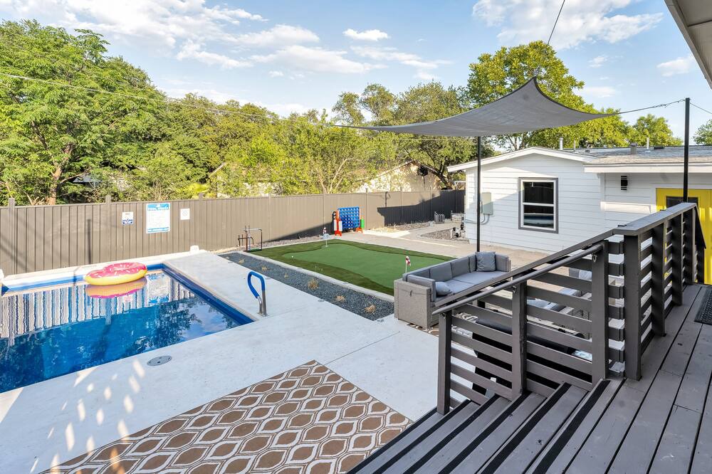 Photo of Outdoor in Shearer Hills - Ridgeview