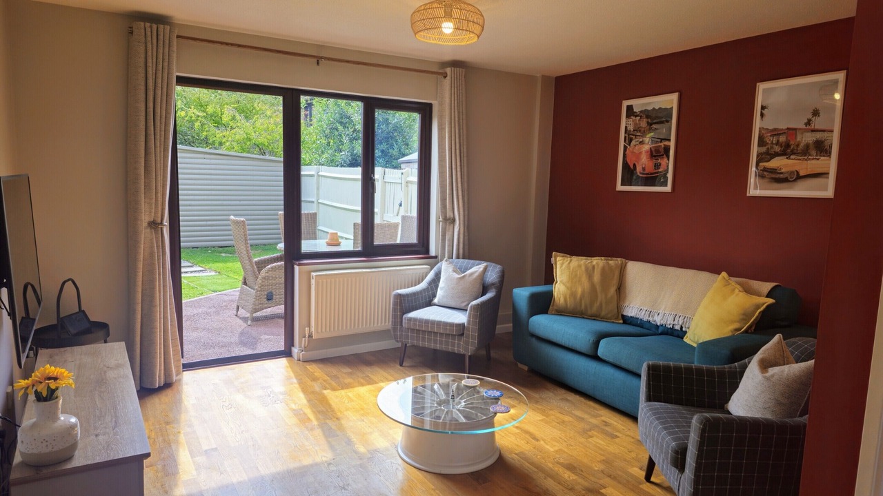 Photo of Outdoor in Horley