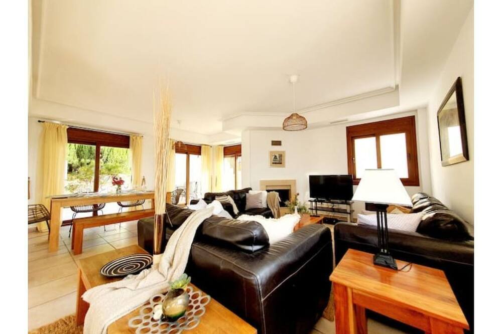 Photo of Livingroom in Caserio Los Tarquinos