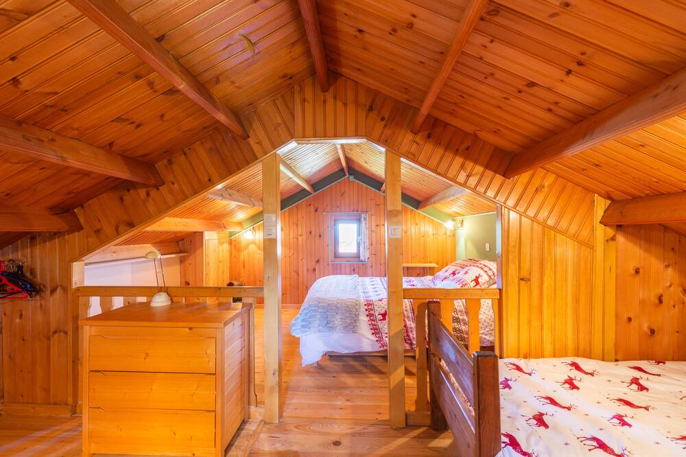 Photo of Bedroom in Pugny-Chatenod