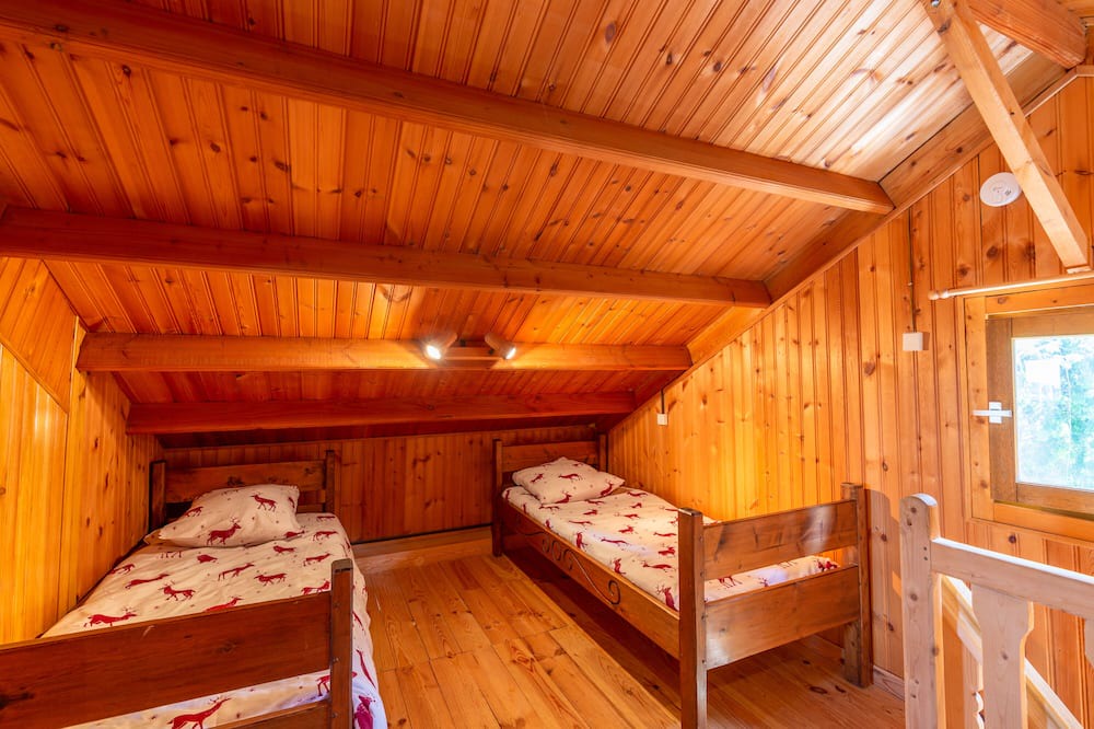 Photo of Bedroom in Pugny-Chatenod