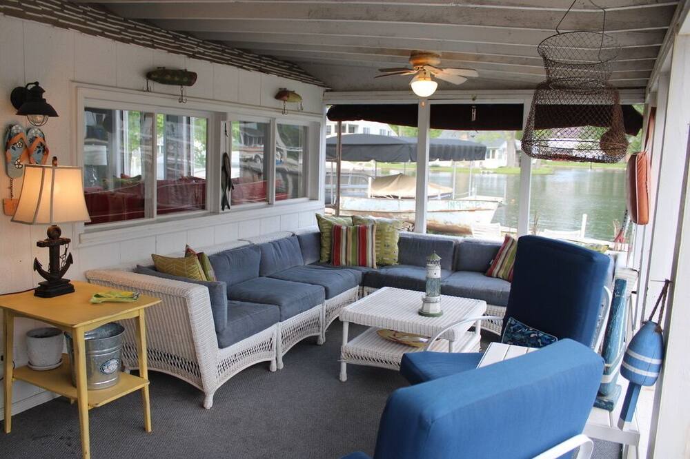 Photo of Livingroom in Syracuse