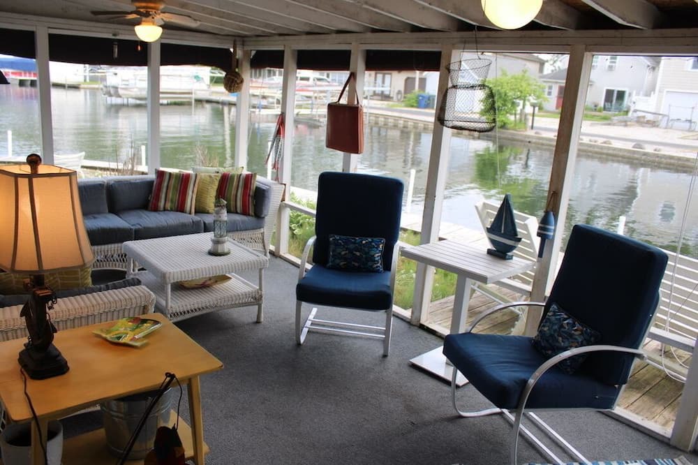 Photo of Livingroom in Syracuse