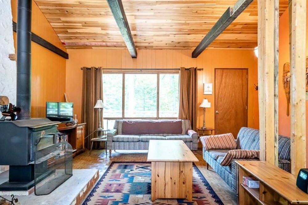 Photo of Livingroom in Lafontaine