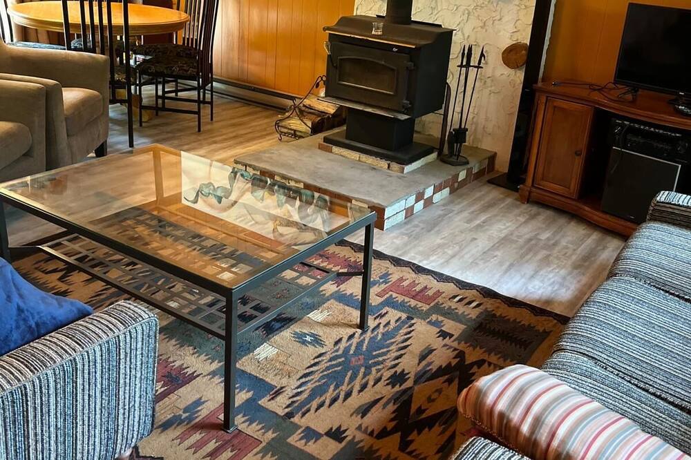 Photo of Livingroom in Lafontaine
