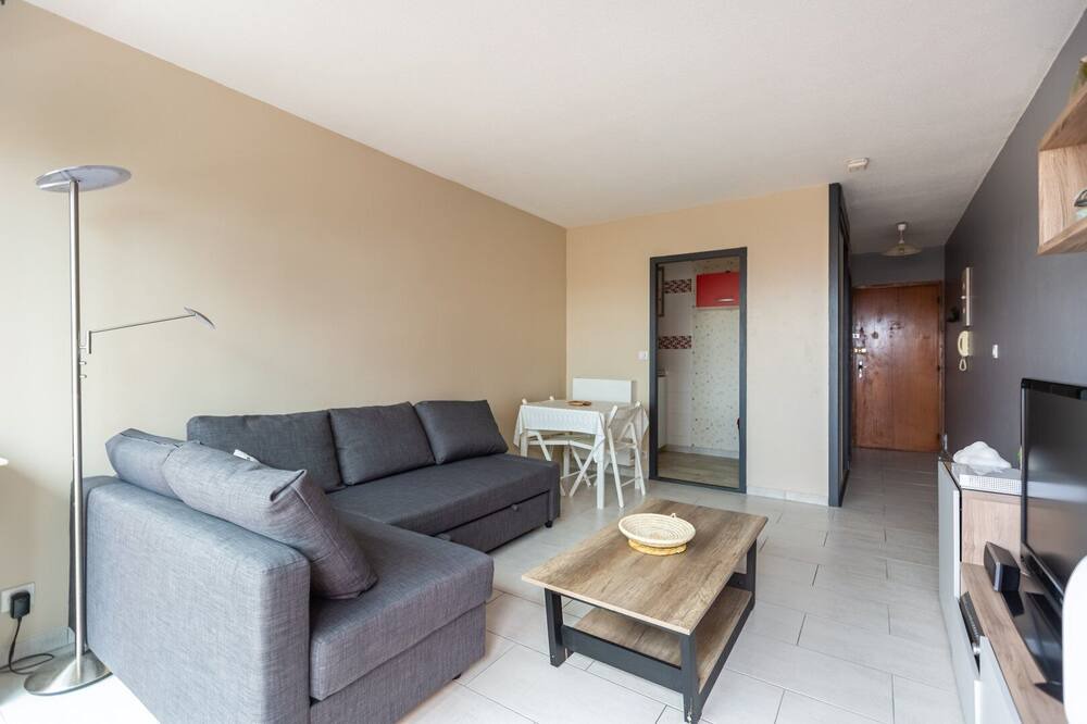 Photo of Livingroom in Nansouty-Saint-Genes