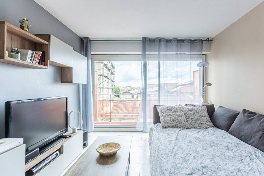 Photo of Livingroom in Nansouty-Saint-Genes