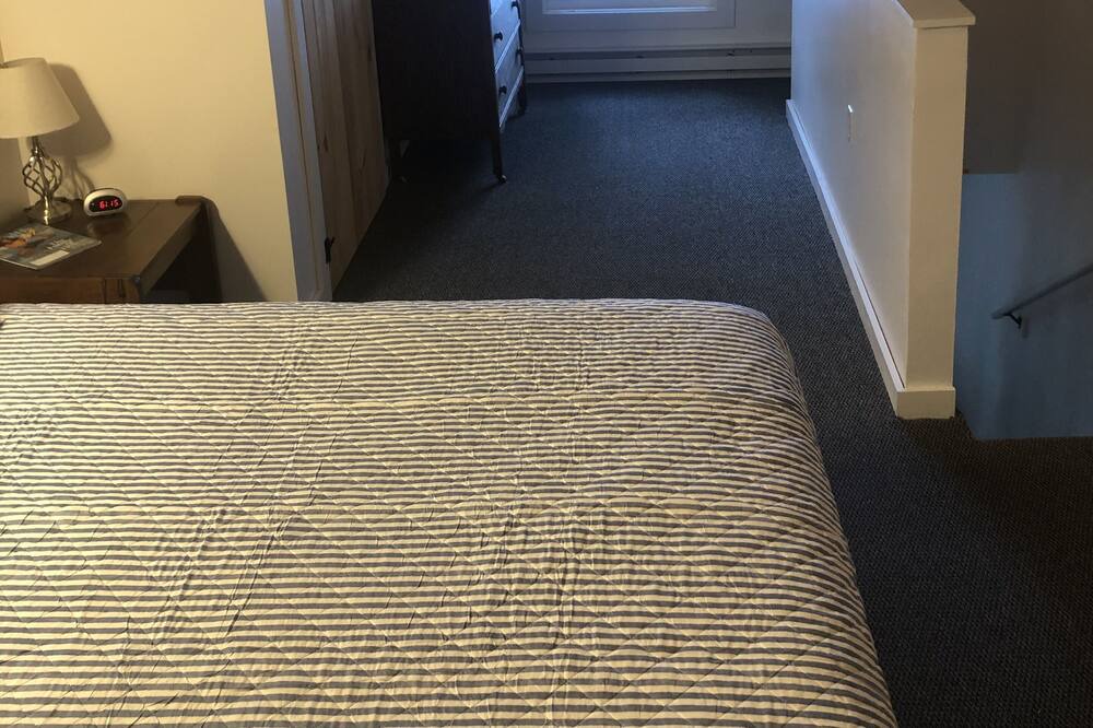 Photo of Bedroom in Eddington