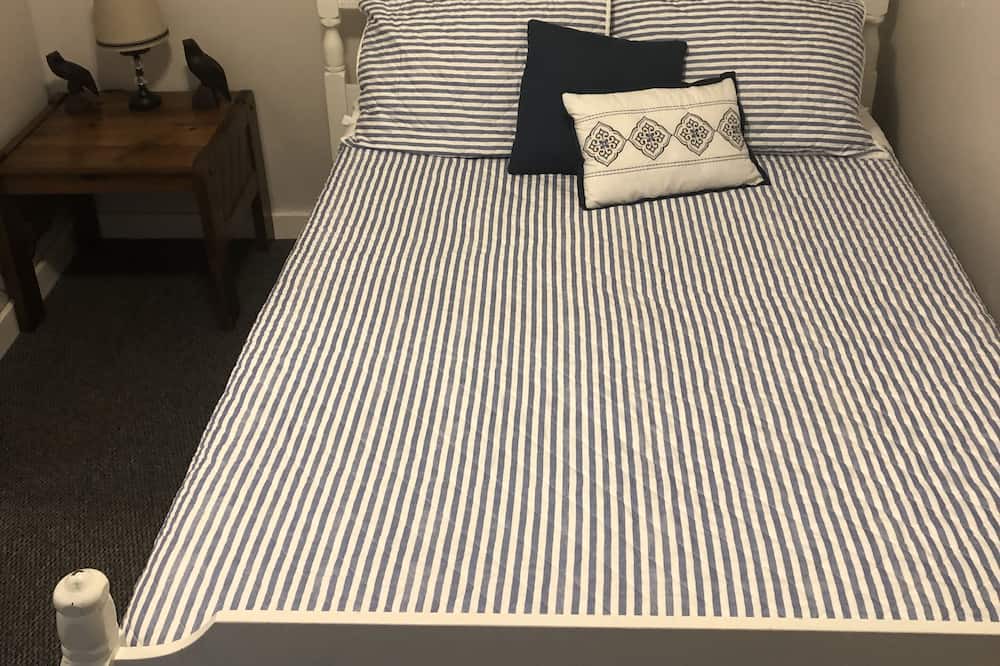 Photo of Bedroom in Eddington