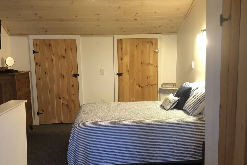 Photo of Bedroom in Eddington