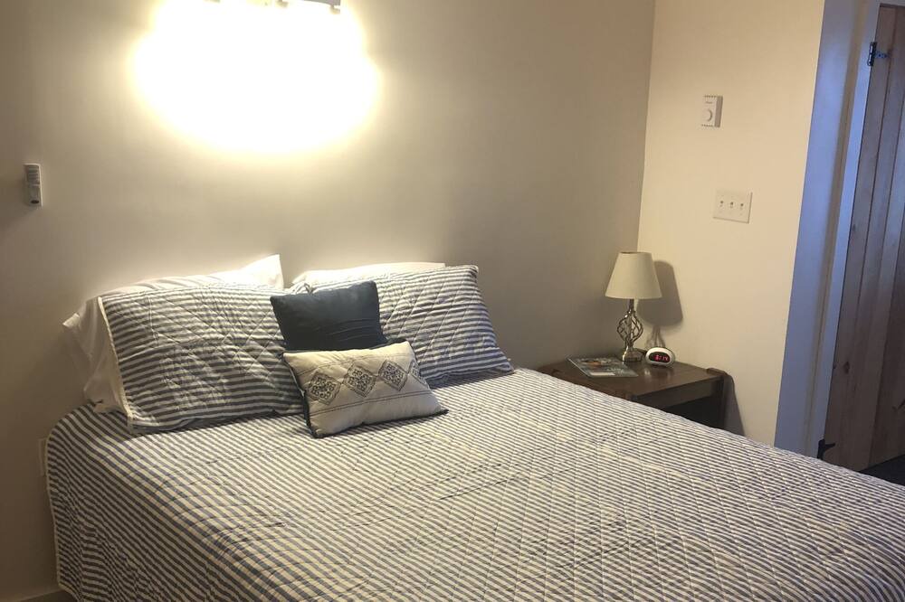 Photo of Bedroom in Eddington