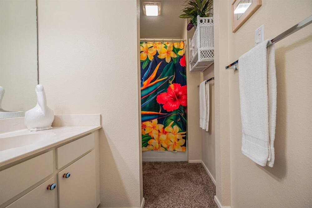 Photo of Bathroom in Sailhouse