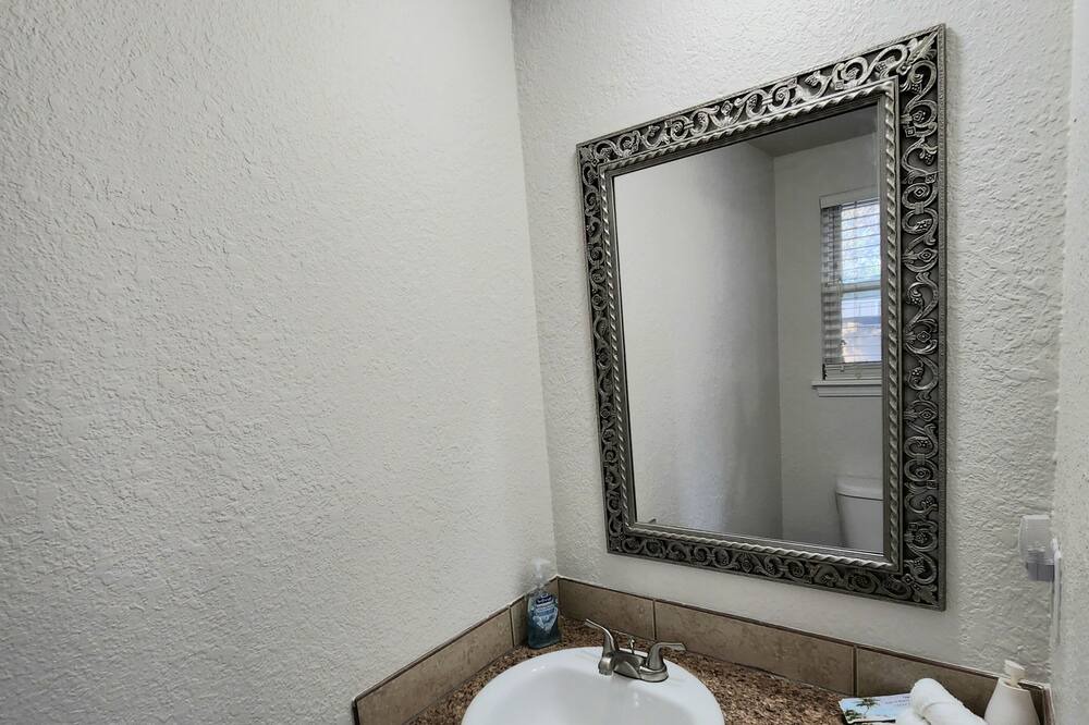 Photo of Bathroom in Moore