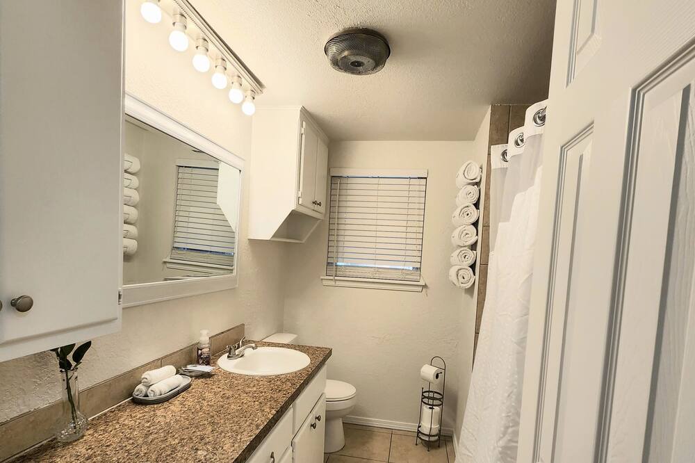 Photo of Bathroom in Moore