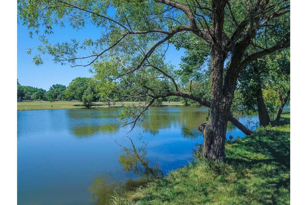 Photo of Others in Highland Hills