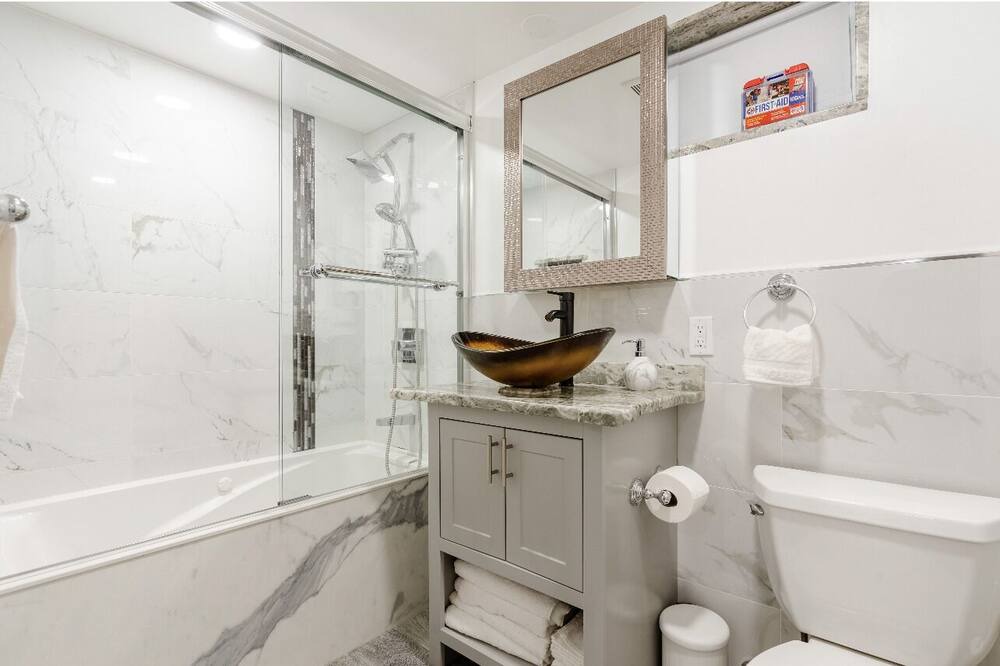 Photo of Bathroom in Fair Lawn