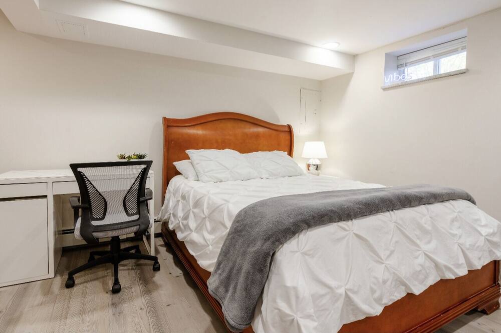 Photo of Bedroom in Fair Lawn