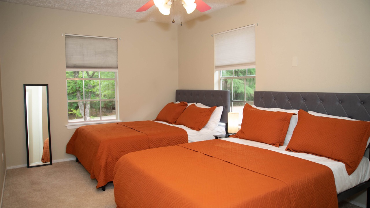 Photo of Bedroom in Grogan's Mill