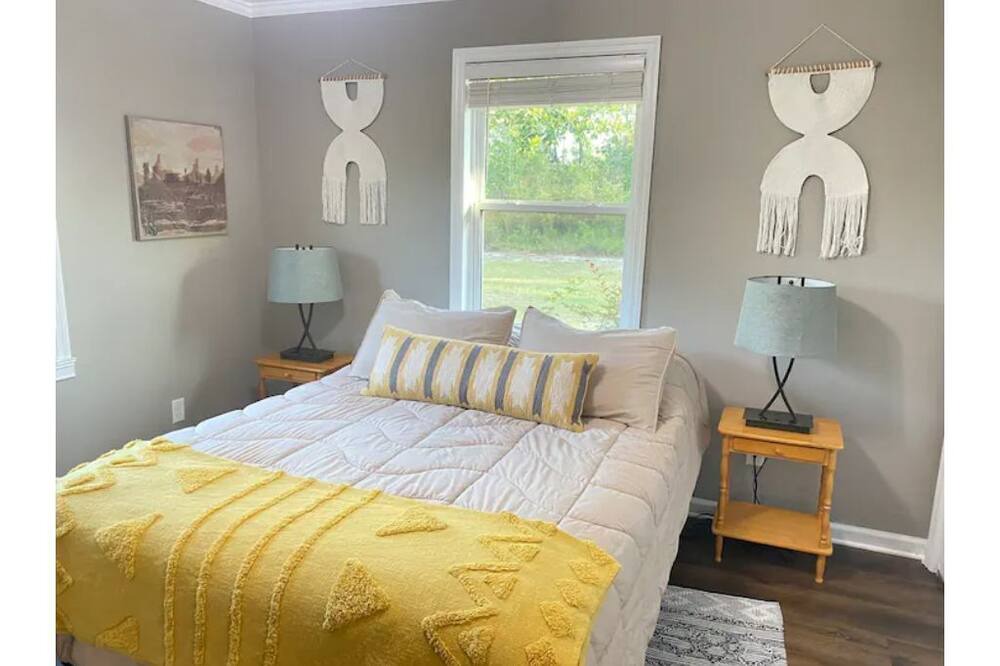Photo of Bedroom in Atkinson