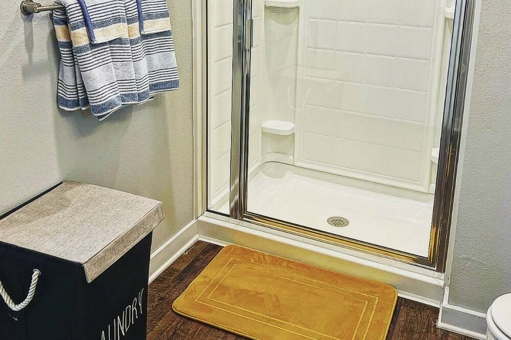 Photo of Bathroom in Klein