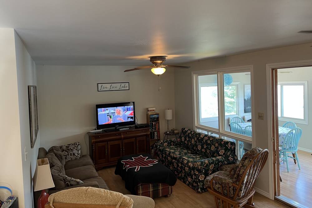 Photo of Livingroom in Litchfield
